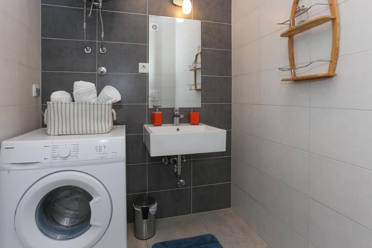 Modern With Sea View 150 Meters To Apartma *